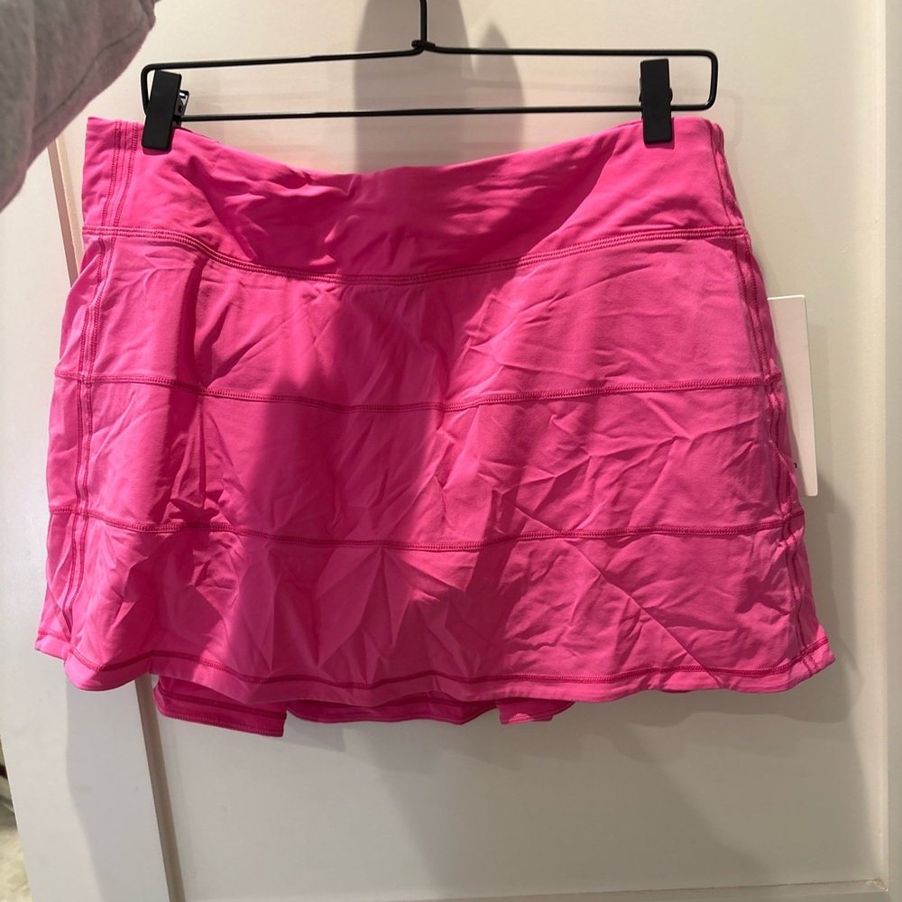 Hot Pink pace rival MR skirt long
